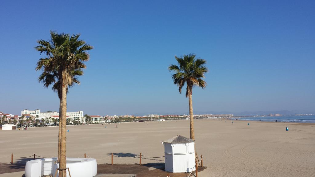 Apartment On Carrer Del Dr. Lluch Valencia Luaran gambar